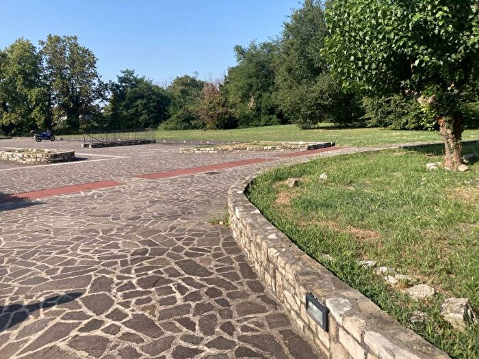 Appartamento trilocale in affitto in Via ferrini, Castello Via Musei, Brescia