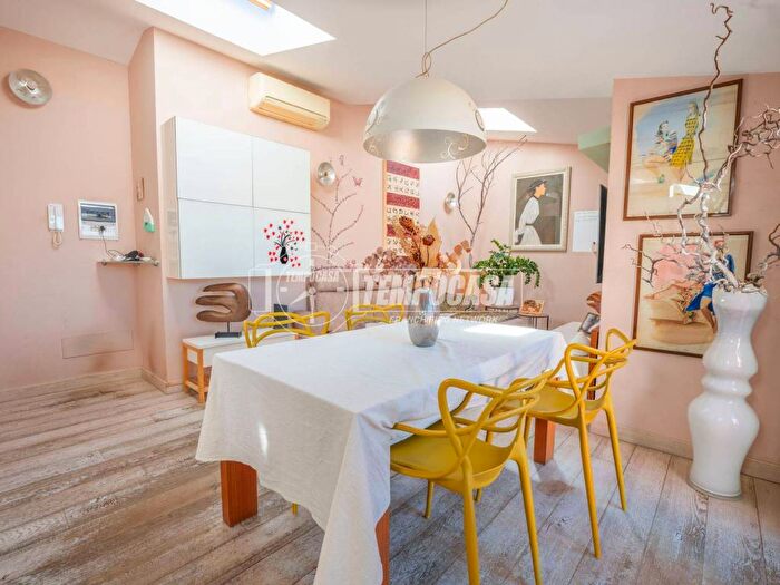 Appartamento trilocale in vendita in Via Pesaro, Potenza Picena