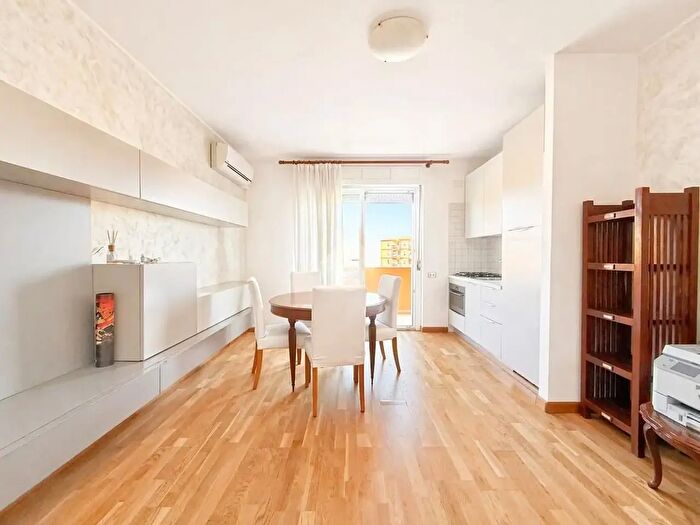 Appartamento bilocale in vendita in Via Francia, Quartu SantElena