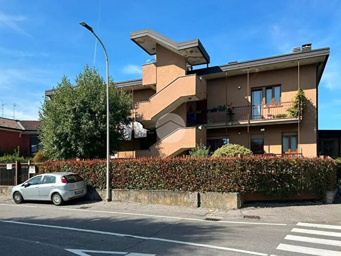 Appartamento quadrilocale in vendita in Via Livorno, Seregno