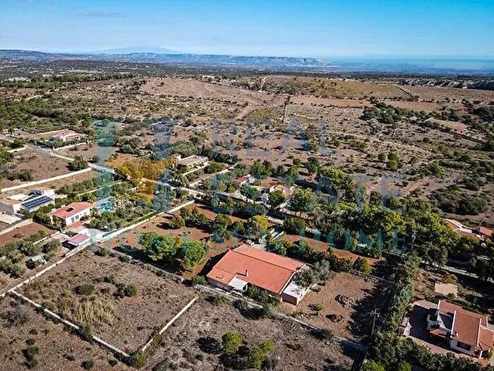 Casa in vendita in Avola, Chiaramonte Gulfi