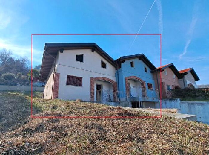 Casa con 6 locali in vendita in Borgo Canavè, Saluzzo
