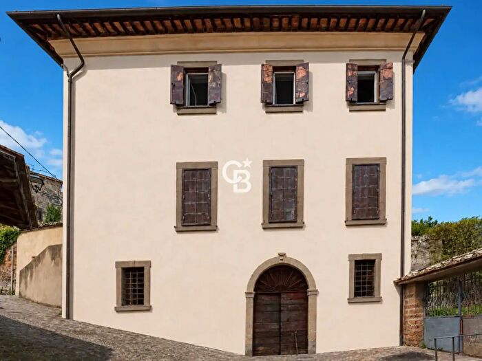 Casa con 10 locali in vendita in Via delle Piane, Carbognano