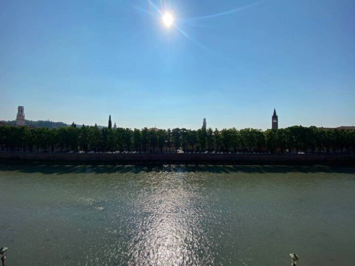 Appartamento trilocale in affitto in Borgo Trento, Verona