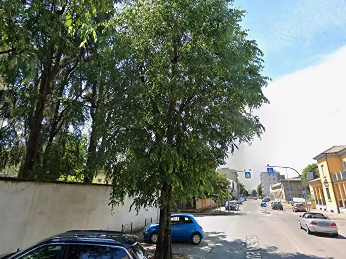 Appartamento trilocale in affitto in Via Zanardi Bonfiglio, Voghera