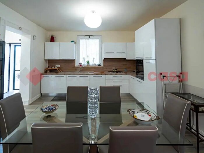 Appartamento quadrilocale in vendita in Via Quinto Fabio Massimo, Frosinone