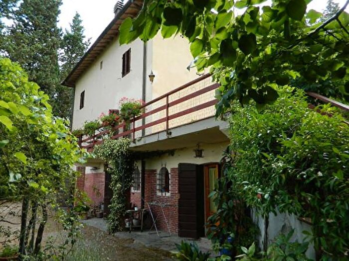 Casa con 6 locali in vendita in Via Lungagnana, Montespertoli