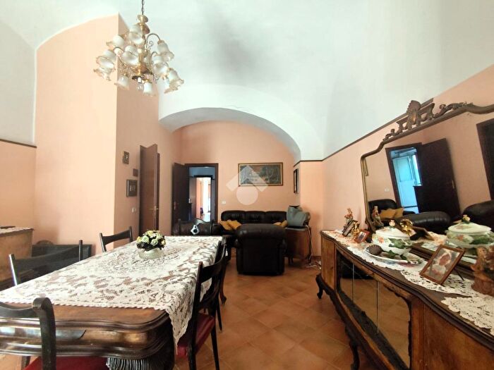 Casa con 6 locali in vendita in Via Trotti, San Felice A Cancello