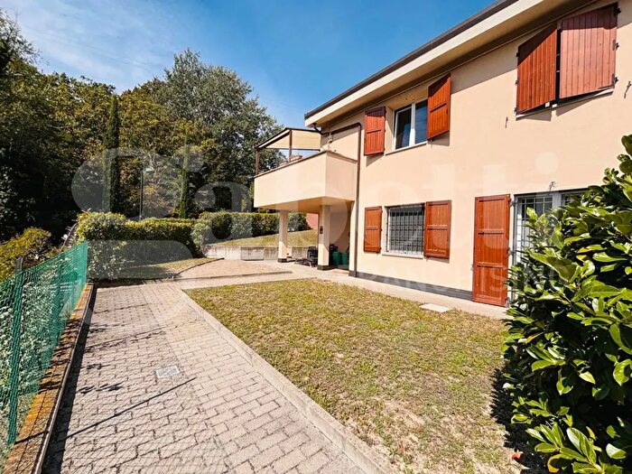 Appartamento con 5 locali in vendita in Via Guido Reni, Casalecchio Di Reno