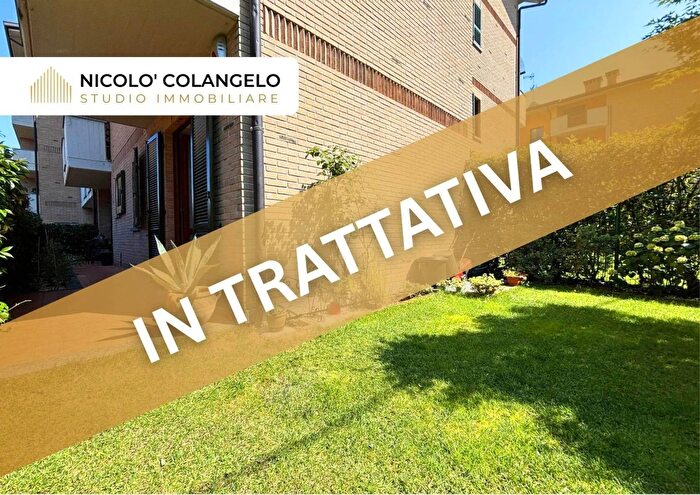 Appartamento bilocale in vendita in Via Piave, Caronno Pertusella