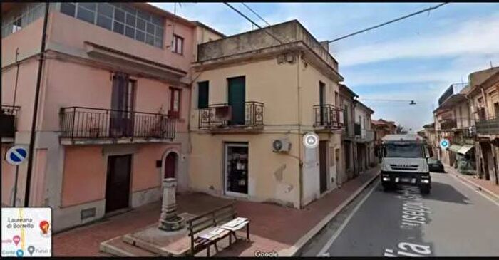 Casa monolocale in vendita in Via Giuseppe Garibaldi, Laureana Di Borrello