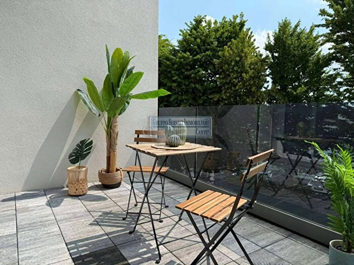 Appartamento trilocale in vendita in Via Cascina Galbera Alserio, Alserio