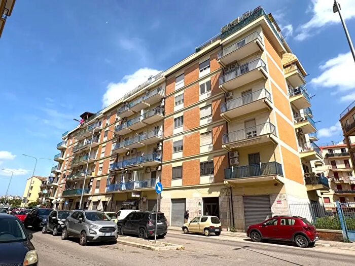 Appartamento trilocale in vendita in Via Guido Dorso, Foggia