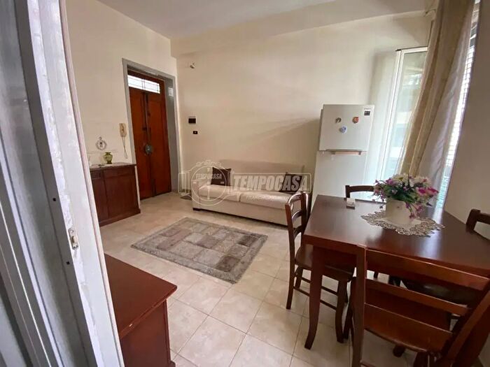 Appartamento bilocale in vendita in Viale Principe Umberto, Messina