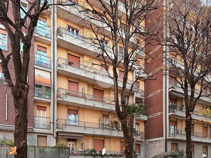 Appartamento quadrilocale in affitto in Viale Santuario, Santa Valeria, Seregno
