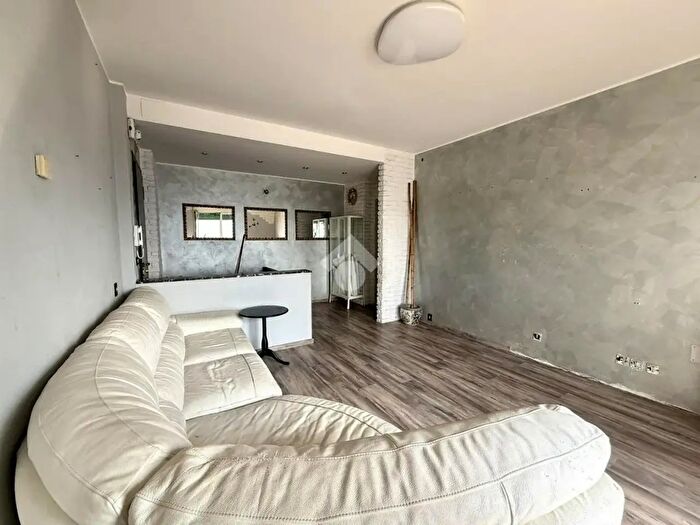 Appartamento trilocale in vendita in Via Giovanni Paisiello, Trieste