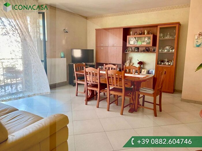 Appartamento quadrilocale in vendita in Via Conte Rosso, San Severo