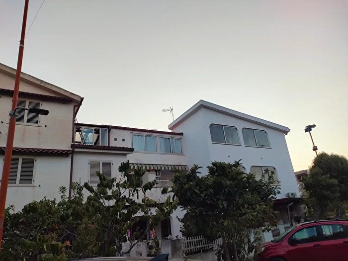 Appartamento trilocale in vendita in Via dei Bretii, San Lorenzo