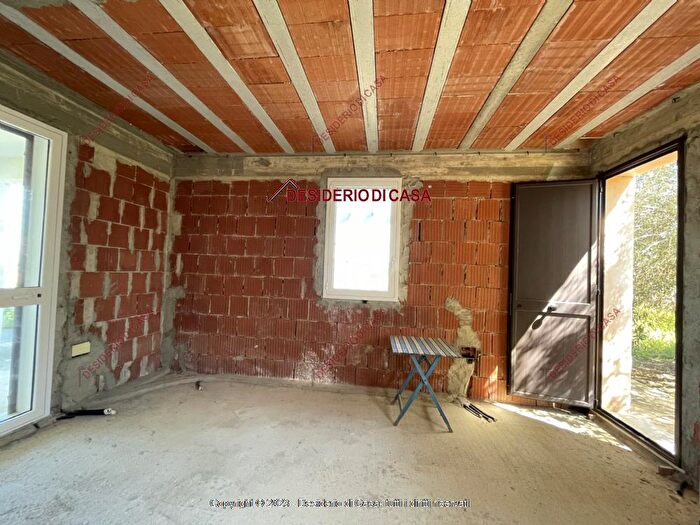 Casa quadrilocale in vendita in Lascari