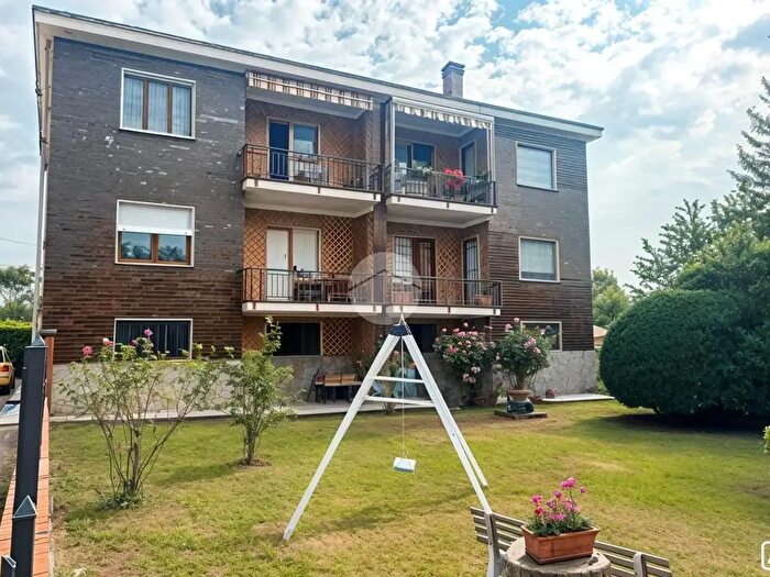 Appartamento quadrilocale in vendita in Via Alpignano, Val Della Torre
