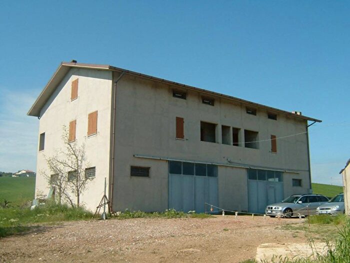 Casa con 6 locali in vendita in Borgo Passera SantAngelo Bettolelle, Senigallia