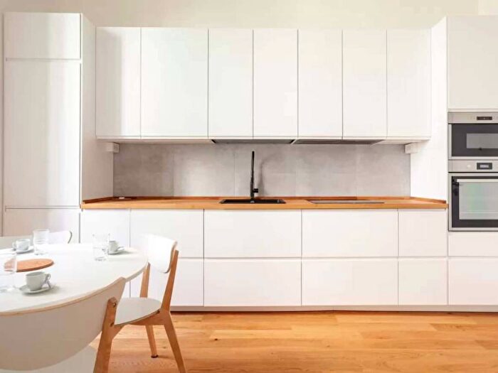 Appartamento in affitto in Via Francesco Melzi d'Eril, Paolo Sarpi, Milano