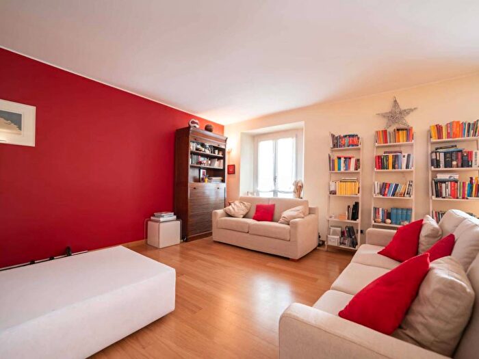 Appartamento bilocale in affitto in Via Pietro Maroncelli, Garibaldi Corso Como, Milano