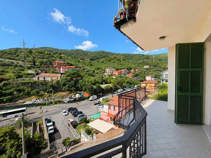 Appartamento con 5 locali in vendita in Via Neghelli, Alassio