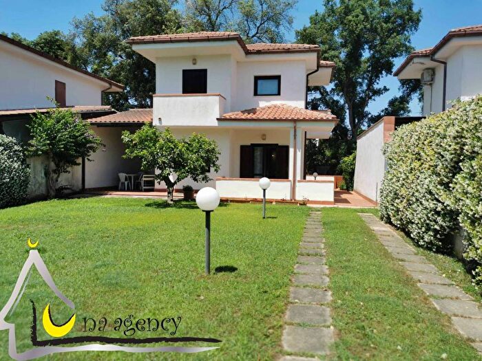 Casa trilocale in affitto in Via Solano, Centro, Sabaudia