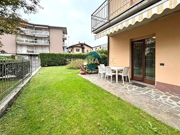 Appartamento quadrilocale in vendita in Via Costante Coter, Fiorano Al Serio