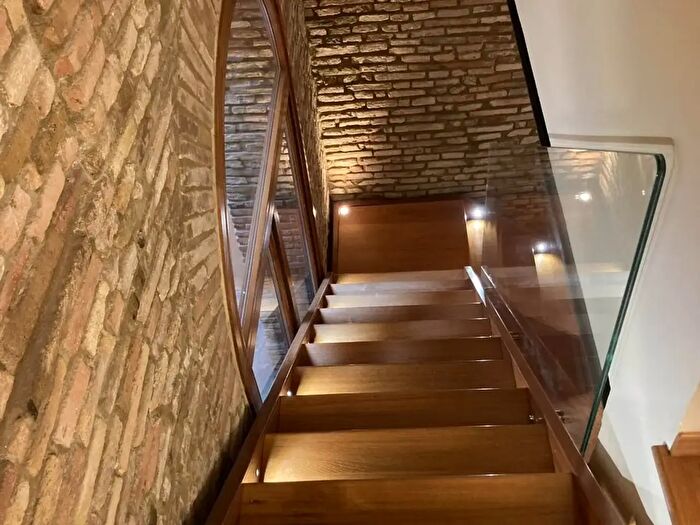 Appartamento con 7 locali in vendita in Via Garibaldi, Fano