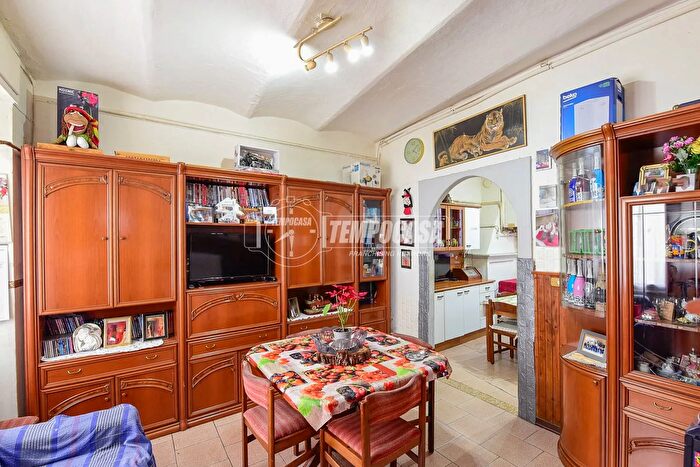 Appartamento trilocale in vendita in Via XXIV Maggio, Erba