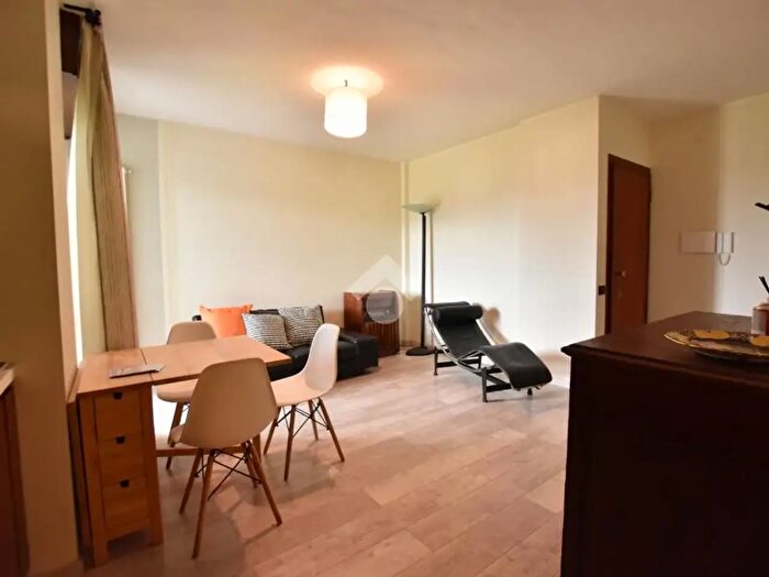 Appartamento trilocale in vendita in Via Don Enrico Cazzaniga, Liscate