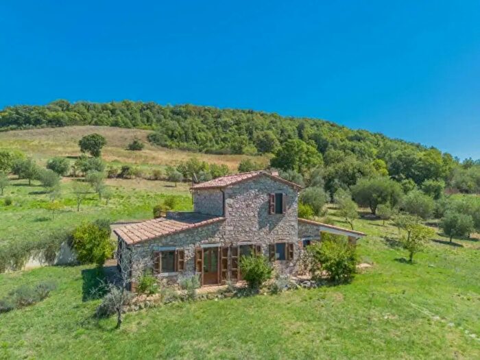 Casa con 5 locali in vendita in Strada Provinciale per Rocchette, Semproniano
