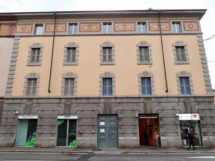 Appartamento trilocale in affitto in Via Angelo Maj, Bergamo