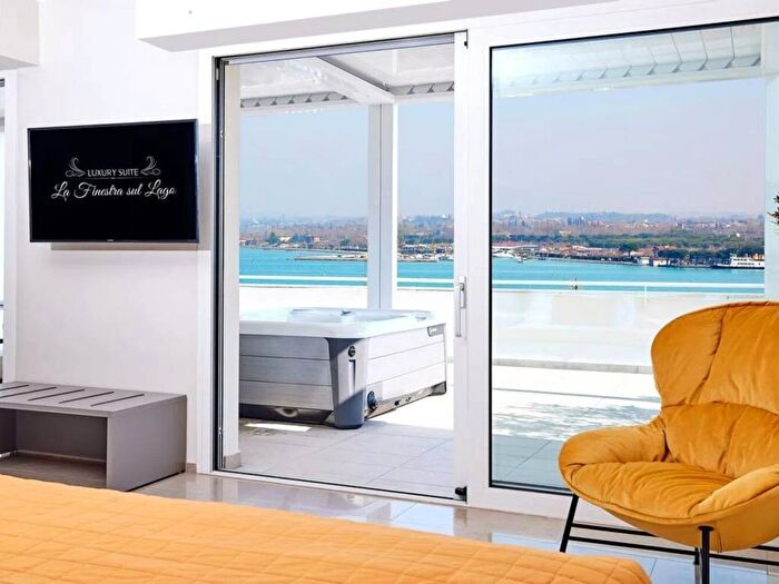 Appartamento monolocale in affitto in Centro, Peschiera del Garda