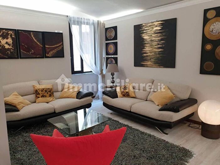 Appartamento trilocale in affitto in Via Frattina, Spagna, Roma