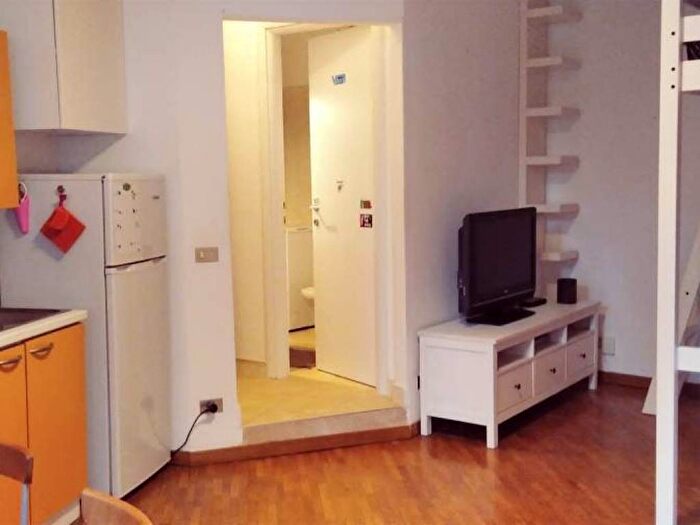 Appartamento monolocale in affitto in Via Giovanni Battista Niccolini, Paolo Sarpi, Milano