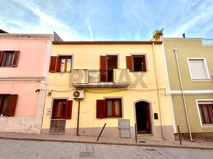 Appartamento con 5 locali in vendita in Via Fiorentina, Sorso