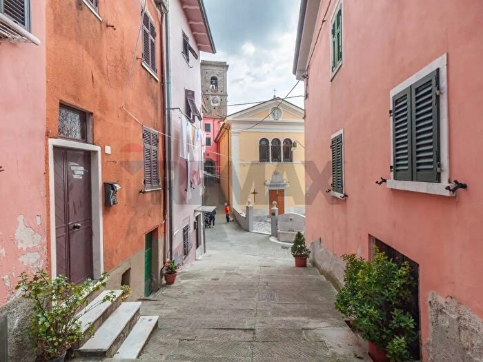 Appartamento monolocale in vendita in Via Vasco Venturelli, Carrara