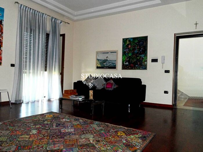 Appartamento con 5 locali in affitto in Via Giorgio Amendola, San Marco Evangelista