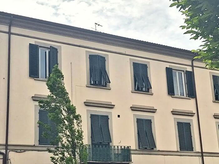 Appartamento con 6 locali in vendita in Lucca
