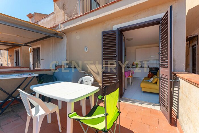 Casa trilocale in vendita in Baia Arcile Snc, Augusta