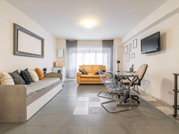 Appartamento monolocale in affitto in Via Pasquale Tola, San Benedetto, Cagliari