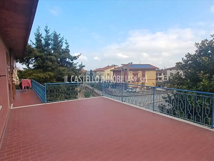 Appartamento con 6 locali in vendita in Via Perugia, Sarteano