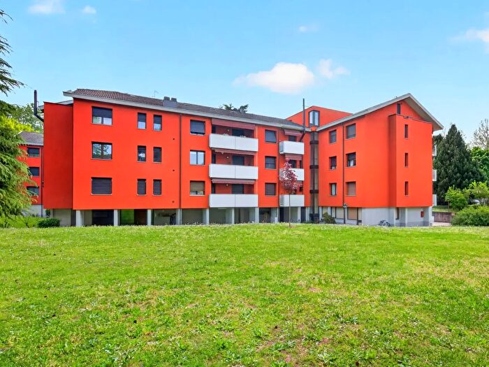 Appartamento trilocale in vendita in Viale dei Platani, Arese