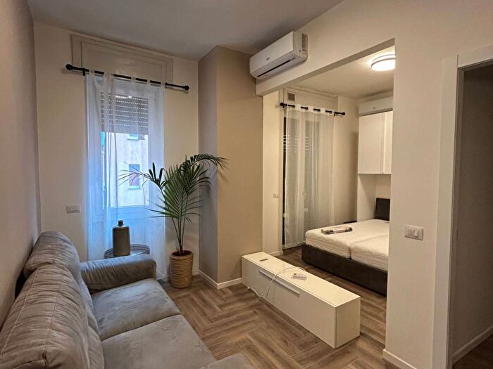 Appartamento monolocale in affitto in Via Monte Nero, Pindemonte, Verona