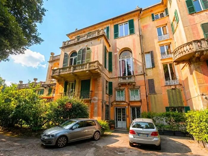 Appartamento con 6 locali in affitto in Via Cinque Maggio, Genova