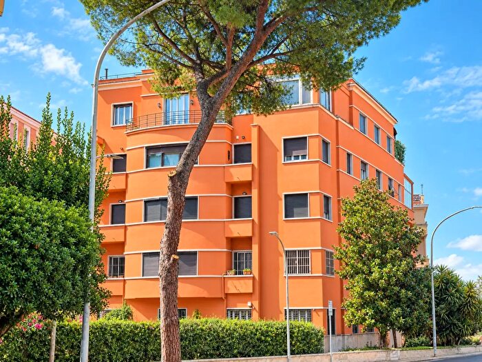 Appartamento quadrilocale in vendita in Via Francesco Denza, Roma