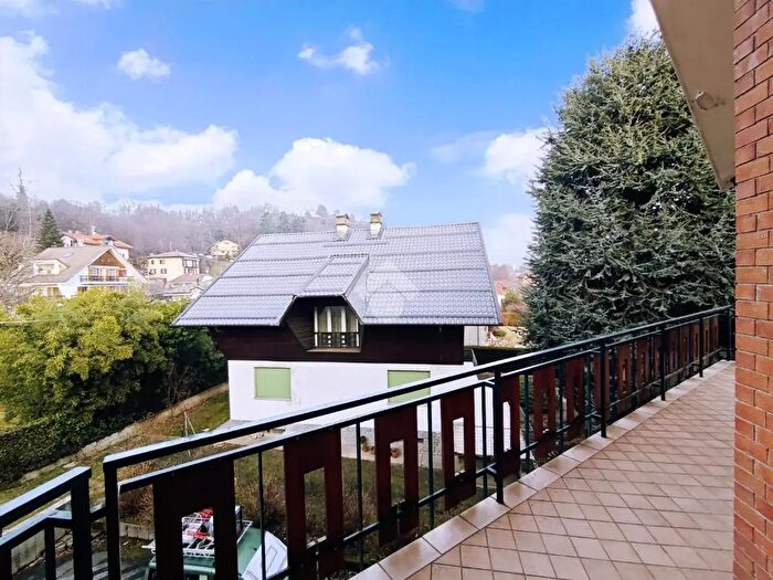 Appartamento trilocale in affitto in Viale Dante, Torre Pellice